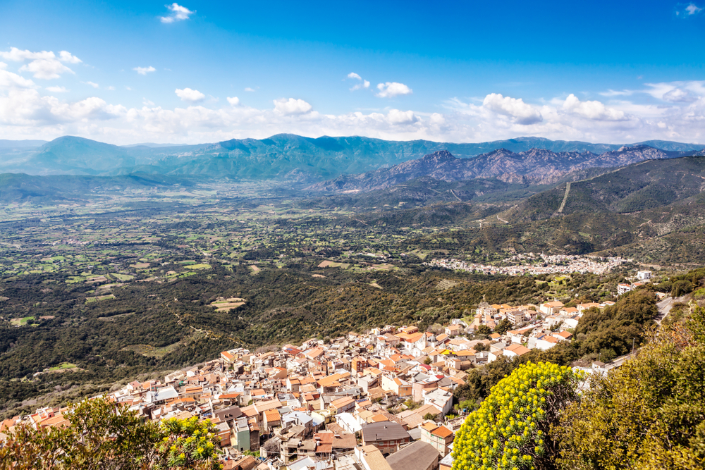 RAT MENJA SVE! Turisti beže sa rizičnih destinacija: Jedna evropska zemlja beleži EKSPLOZIJU interesovanja