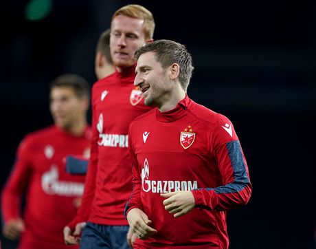 Totenham, Crvena zvezda Totenham, Crvena zvezda