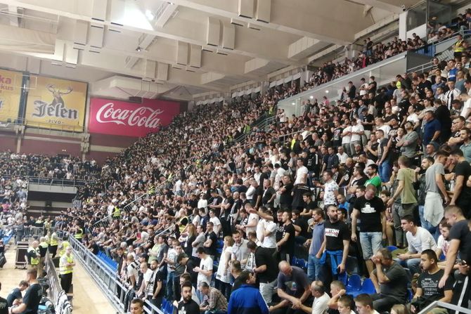 Hala Pionir, Partizan - Lokomotiva