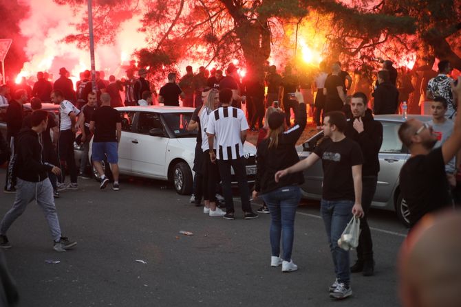 Fk Partizan, Mancester Junajted