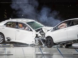 Crash test dummy, sudar, lutke