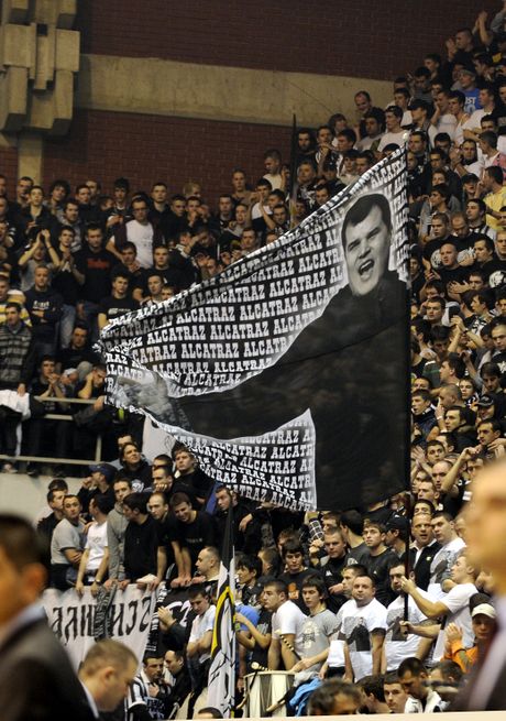 Ljubomir Marković Kića, Barjak, Grobari Ljubomir Marković Kića, Barjak, Grobari