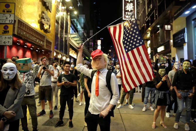 Hongkong protest Noć veštica