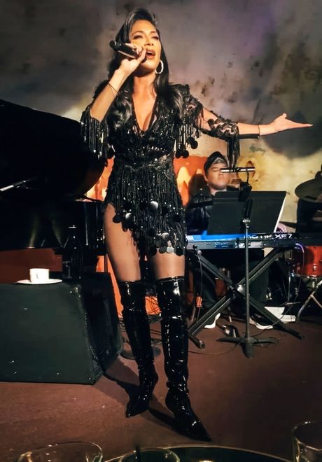 Nikol Šerzinger Nikol Šerzinger