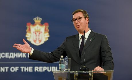 Aleksandar Vučić, Metju Palmer