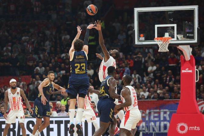 Serhio Ljulj, Sergio Llull, Džejms Gist, James Gist