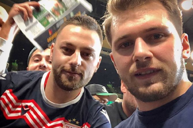 Luka Dončić i navijač Zvezde