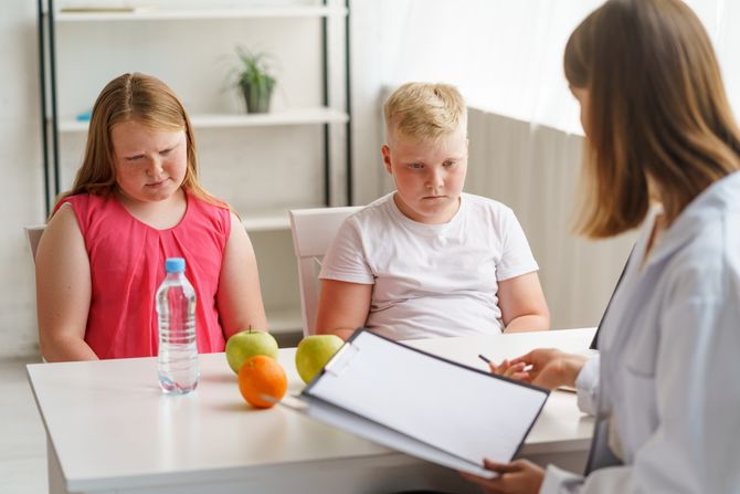 Gojazna deca, dijabetes, lekar Gojazna deca, dijabetes, lekar