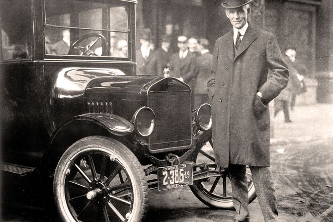 Henri Ford, Henry Ford with Model T, Hotel Iroquois, Buffalo NY 1921