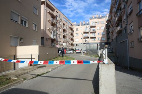 Muškarac preti pištoljem, Braće Jerković u Ulici vojvode Vlahovića, Talačka kriza Muškarac preti pištoljem, Braće Jerković u Ulici vojvode Vlahovića, Talačka kriza