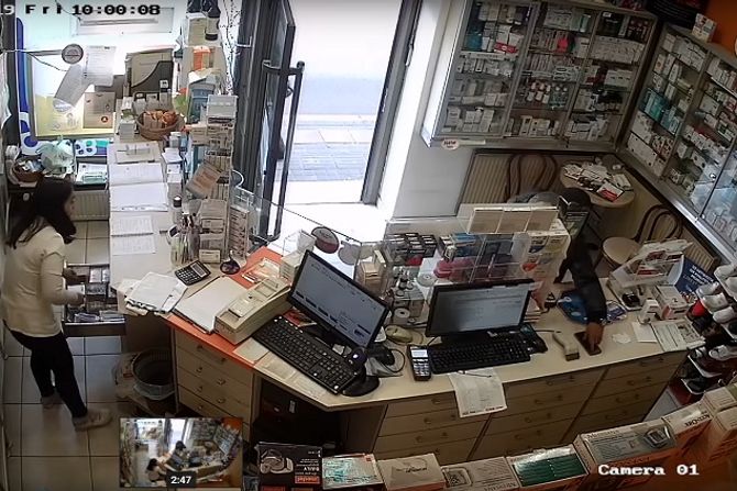 krađa mobilnog telefona, apoteka, Niš