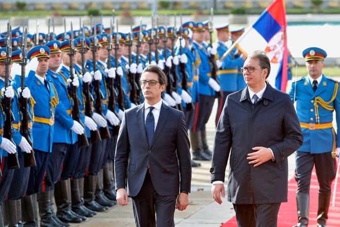 predsednici Aleksandar Vučić i Stevo Pendarovski