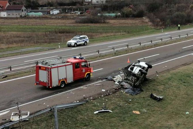 Udes autoput Beograd Nis kombi kamion kod sela Gornja Trnava, Draževac