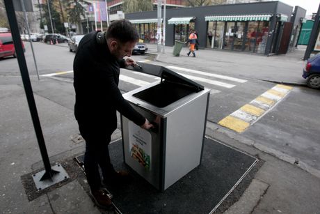 Digitalni kontejneri, Njegoševa ulica Digitalni kontejneri, Njegoševa ulica