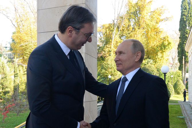 Aleksandar Vucic, Vladimir Putin