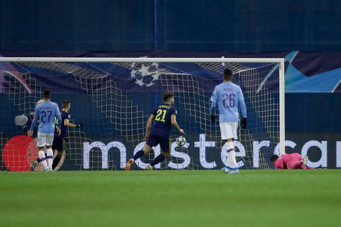 Dani Olmo, FK Dinamo Zagreb