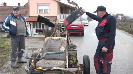 Gruža, Zoran Žunja, vozilo od delova