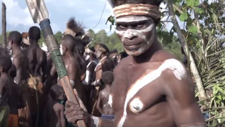Nova Gvineja pleme Asmata