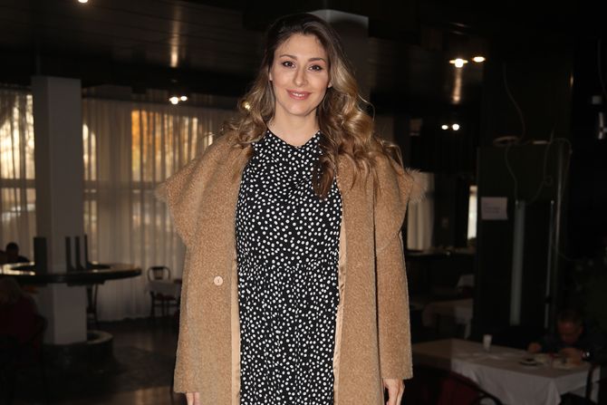 Kristina Radenkovic, RTS Novogodišnji Program, Kristina Radenkovic, RTS Novogodišnji Program,