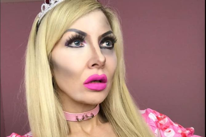 Ljudska barbika Ljudska barbika