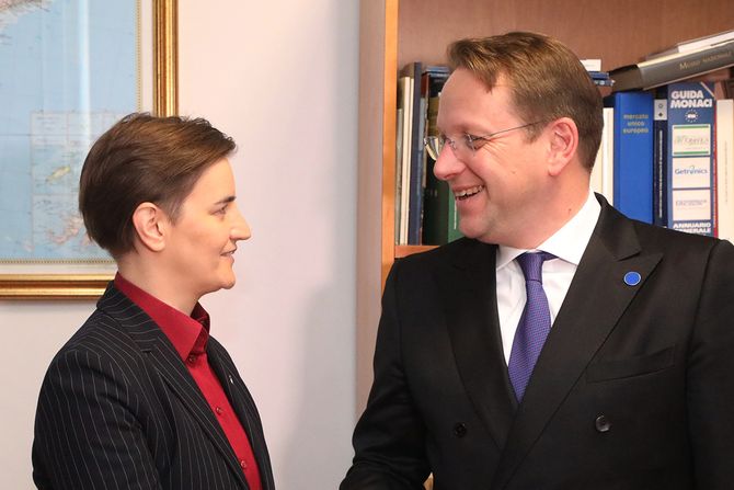 Ana Brnabic, Rim Ana Brnabic, Rim