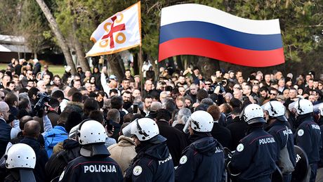 Protest u Podgorici, ruska zastava