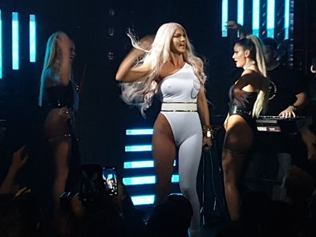 Jelena Karleuša Kasina Jelena Karleuša Kasina