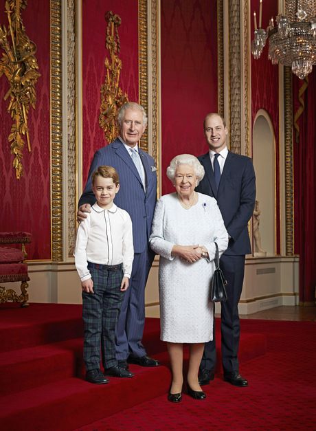 Britanski prestolonaslednici i kraljica