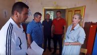 "Otvaram oči i vidim tonca u bračnom krevetu": Voditeljka završila u krevetu sa kolegom, muž je uhvatio ujutru