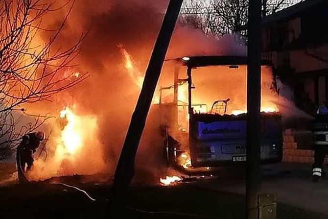 Školski autobus Hrvatska požar