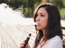 Elekstronska vajping cigareta