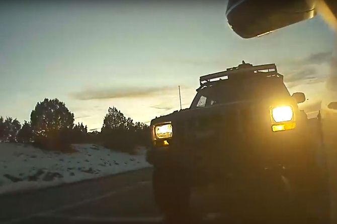 Tesla vs jeep Tesla vs jeep