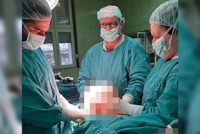 Tumor od pola metra, beogradski lekari, operacija