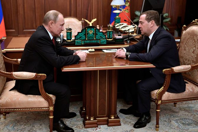 Vladimir Putin, Dmitrij Medvedev