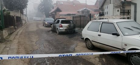 Zapaljen automobil u Leskovcu
