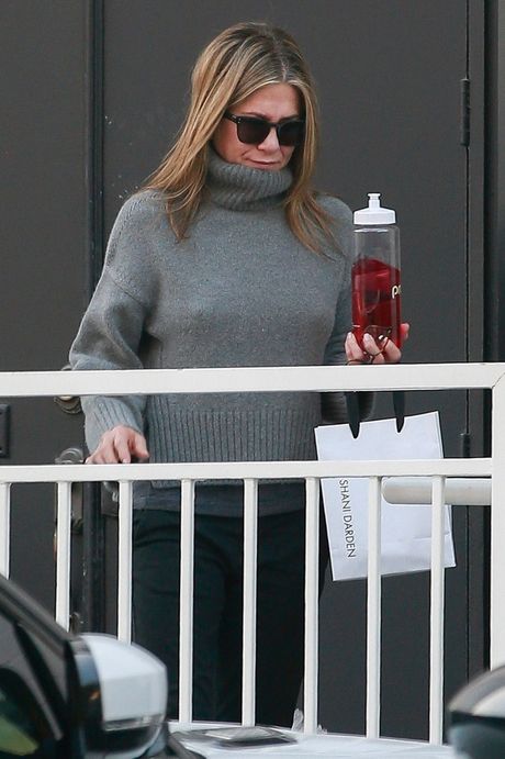 Dženifer Aniston Dženifer Aniston