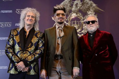 Queen, Lambert i Sebastian