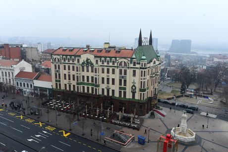 TERAZIJE, Terazijska česma, Hotel Moskva, Odluka Vlada RS