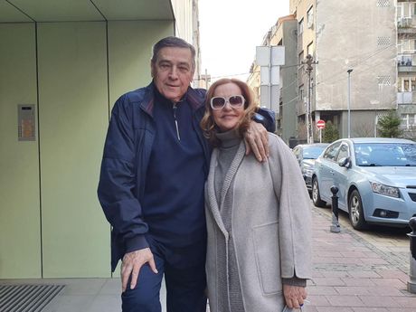 Milutin Mrkonjić, Ana Bekuta Milutin Mrkonjić, Ana Bekuta