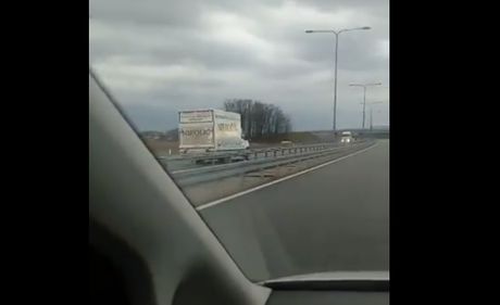 kamion, vozio u suprotnom smeru, autoput Gradiška-Banjaluka