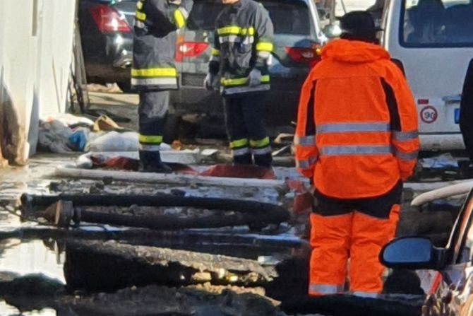 pukla cev na Voždovcu pukla cev na Voždovcu