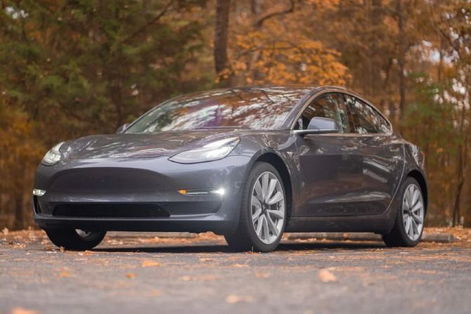 Tesla Model 3 Tesla Model 3