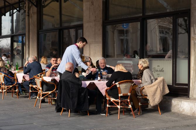 Vremenska prognoza, ZIMA lepo suncano VREME, kafici