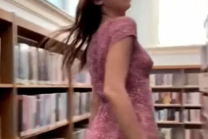 Devojka pornhub biblioteka Santa Monika Devojka pornhub biblioteka Santa Monika