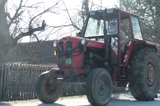 Traktor Traktor