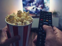 Gledanje TV kod kuce