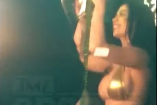 Flojd Mejveder, Striptizeta Flojd Mejveder, Striptizeta