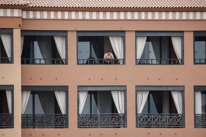 Tenerife hotel izolacija korona virus