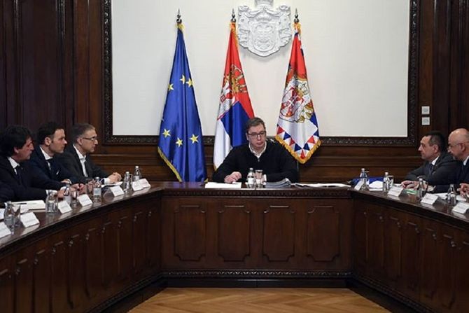 Aleksandar Vučić, Ministarstvo odbrane Aleksandar Vučić, Ministarstvo odbrane