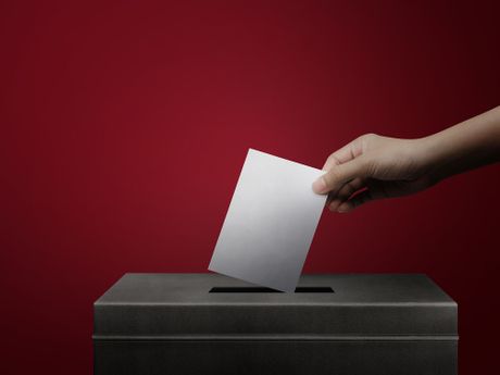 Glasanje, izbori, glasačka kutija, glasački listić